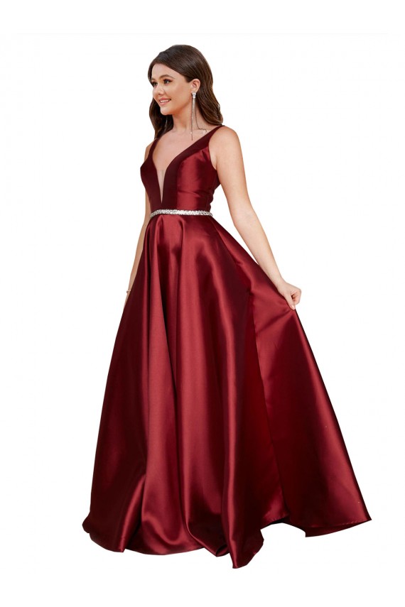 Buy Sleeveless Deep V-Neck A-Line Formal Satin Bridesmaid Dress / Prom Dress with Pockets UK